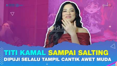 Titi Kamal Salting Saat Disinggung Selalu Tampil Cantik Berseri & Tampak Awet Muda Terus