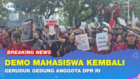Aksi Demo Mahasiswa Didepan Gedung DPR Sampaikan Beberapa Tuntutan