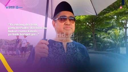 Rawat Kenangan Sang Anak, Orangtua Vidi Aldiano Datangi Makam