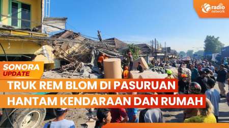 Truk Rem Blong Hantam Kendaraan dan Rumah di Pasuruan, Jawa Timur | SONORA UPDATE