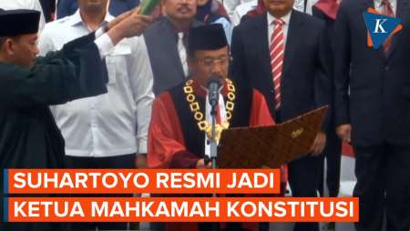 Detik-detik Suhartoyo Baca Sumpah Ketua Mahkamah Konstitusi