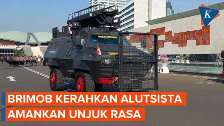 Brimob Bersenjata dan Mobil Rantis Antisipasi Demo di DPR