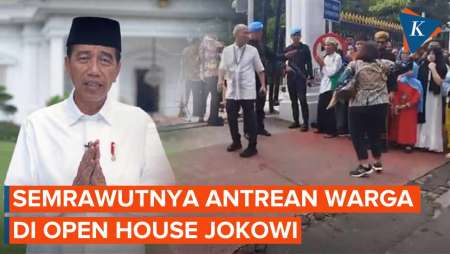 Momen Warga Ribut di Depan Istana, Berebut Masuk Open House Jokowi