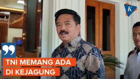 Personel TNI Berjaga di Kejagung, Menko Polhukam: Memang Ada di Sana
