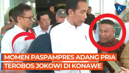 Detik-detik Paspampres Tabrak Jokowi Saat Cegah Pria Berbatik yang Menerobos