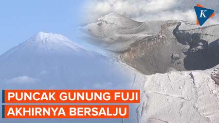 Penampakan Puncak Gunung Fuji yang Akhirnya Bersalju