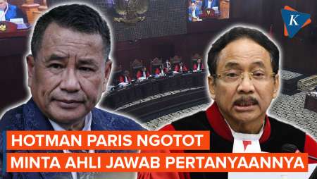 Momen Hotman Paris Debat dengan Ketua MK...