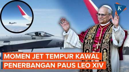 Pesawat Paus Leo XIV Dikawal Jet Tempur Saat Menuju Barcelona