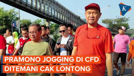 Momen Pramono Jogging di CFD Ditemani Cak Lontong, Sapa Warga dan Foto Bersama