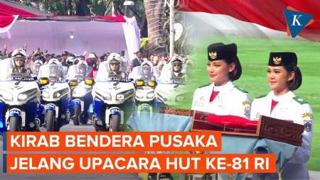 Detik-detik Srikandi TNI Dan Pasukan Berkuda Kawal Bendera Pusaka Dari Monas Ke Istana