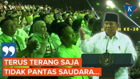 Kader PKB Pakai Baju Prabowonomics, Prabowo: Tidak Pantas Saudara...