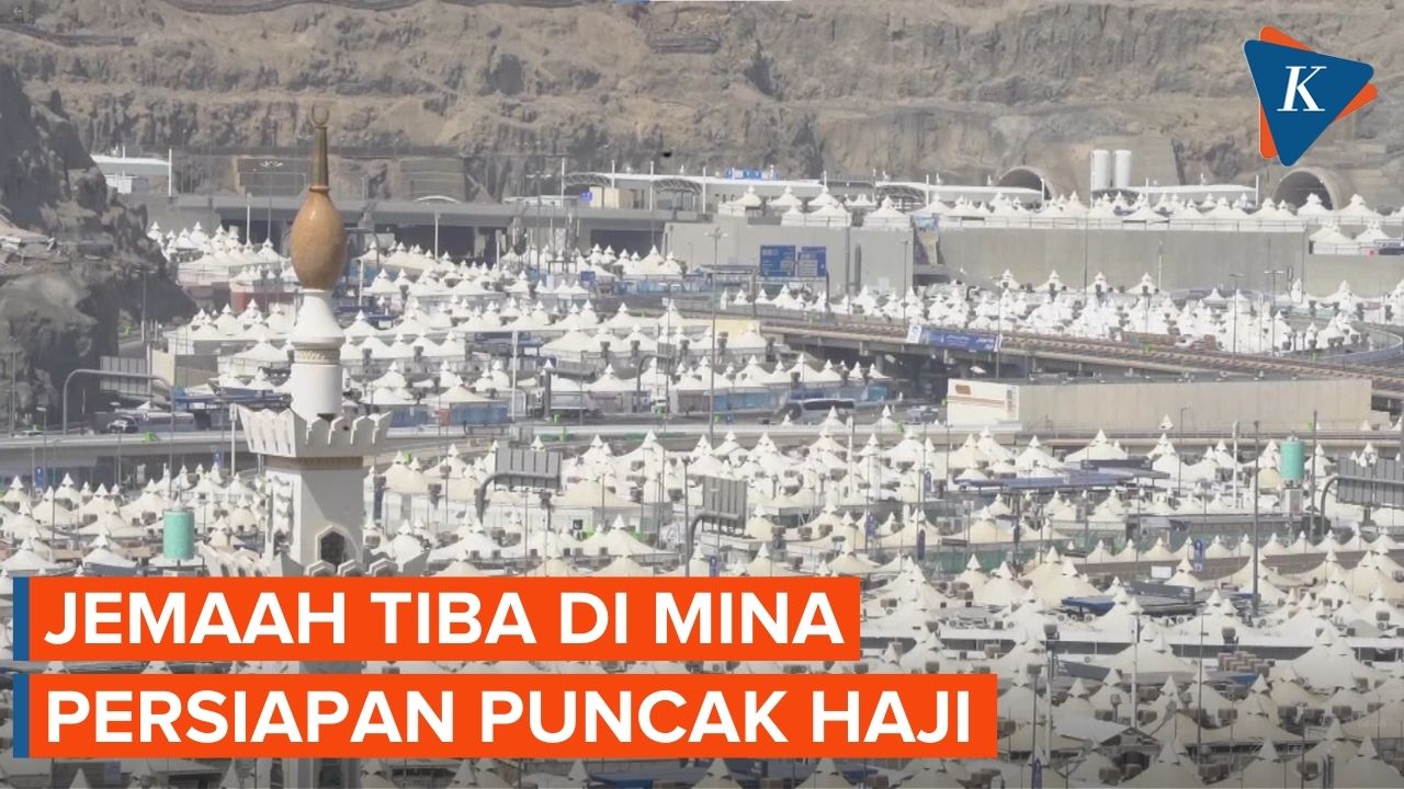 Para Jemaah Tiba di Mina untuk Persiapan Haji