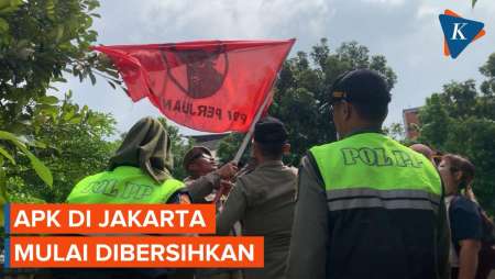 Kondisi Sejumlah Ruas Jalanan di Jakarta Mulai Bersih dari APK