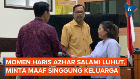 Haris Azhar dan Fatia Salami Luhut di Ruang Sidang