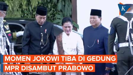 Jokowi Disambut Prabowo di Acara Pelantikan Presiden