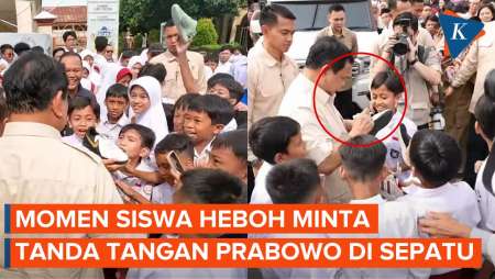 Momen Siswa Berebut Minta Tanda Tangan di Sepatu Saat Prabowo Tinjau MBG di SDN Bogor