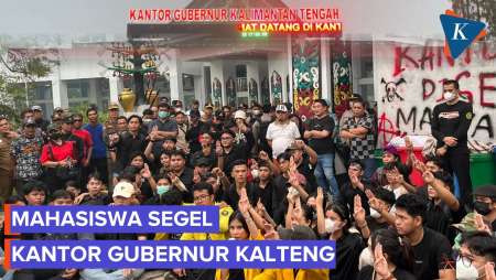 Segel Kantor Gubernur Kalteng, Mahasiswa Desak Status Bencana Nasional Karhutla