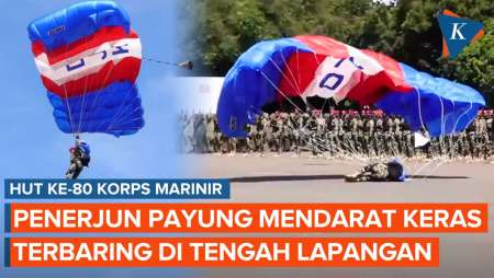 Detik-detik Penerjun Payung Mendarat Keras Di HUT Korps Marinir, Terbaring Di Lapangan