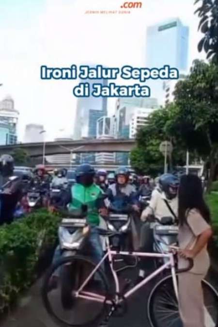 Motor Masuk Jalur Sepeda