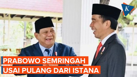 Prabowo Semringah Usai Bertemu Jokowi, Ada Apa?