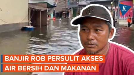 Warga Muara Angke Terdampak Banjir Rob Kesulitan Air Bersih dan Makanan