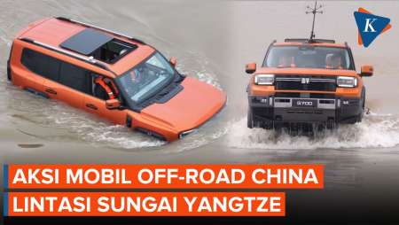 Ukir Sejarah! Aksi Mobil Off-road Buatan China Lintasi Sungai Yangtze