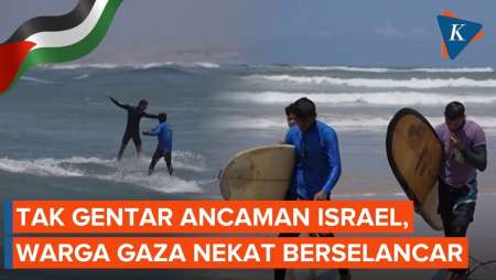 Potret Warga Gaza Nekat Berselancar di Tengah Ancaman Israel