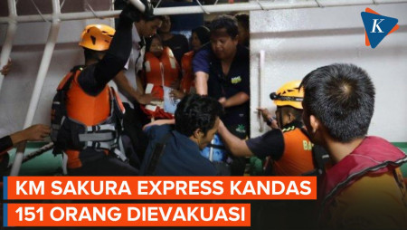 Tim SAR Evakuasi 151 Penumpang Kapal Kandas di Bangka Tengah