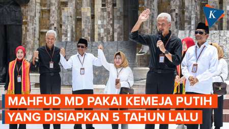 Kemeja Putih dan Kenangan Mahfud MD Gagal Jadi Cawapres Jokowi