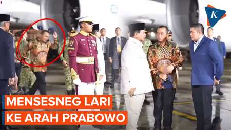 Prabowo Beri "Kode", Mensesneg Prasetyo Hadi Lari dan Buka Topi