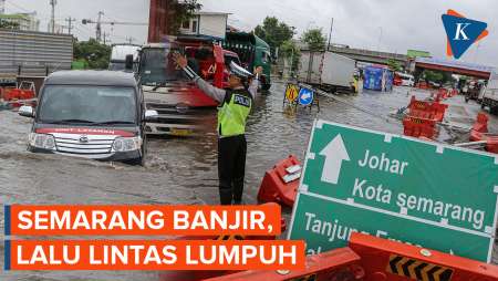 Semarang Banjir! Lalu Lintas Lumpuh dan Stasiun Terendam