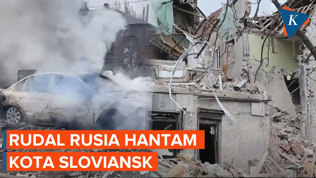 Rudal Rusia Bombardir Kota Sloviansk
