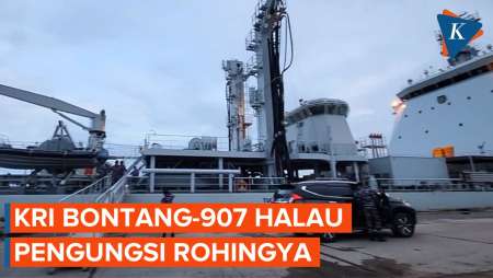 Penampakan KRI Bontang-907, Kapal Perang yang Halau Pengungsi Rohingya