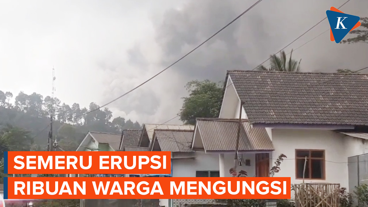 Gunung Semeru Erupsi Lebih dari 2000 Warga Mengungsi di 12 Lokasi