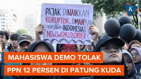 Situasi Demo Mahasiswa Tolak PPN 12 Persen di Patung Kuda Monas