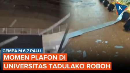 Momen Plafon Auditorium Untad Roboh Imbas Gempa M 6,7 yang Mengguncang Palu