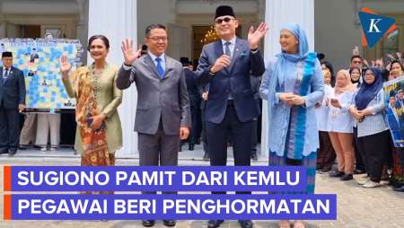 Momen Sugiono Pamit Dari Kemlu, Pegawai Berbaris Beri Tepuk Tangan 
