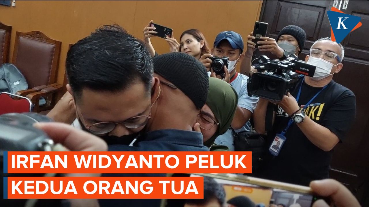Irfan Widyanto Peluk Orang Tua Jelang Sidang Vonis Kasus Obstruction of Justice Kematian Yosua