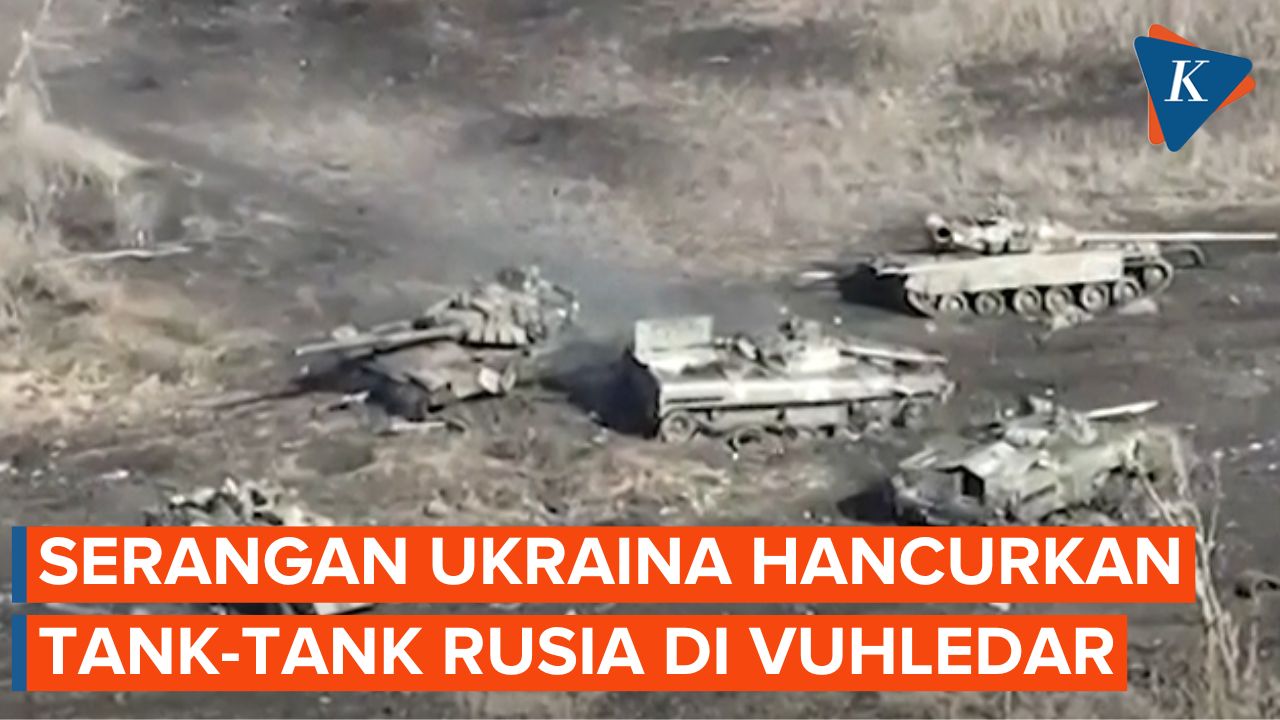 Rekaman Drone Ukraina: Tank-Tank Rusia Diledakkan oleh Ranjau