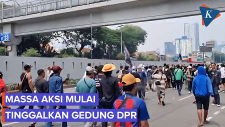 Aksi Demonstrasi Usai, Massa Aksi Mulai Membubarkan Diri