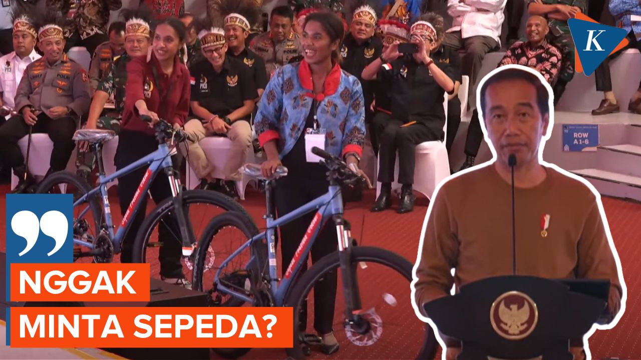 Kelakar Jokowi soal Sepeda Kepada Anak Muda Papua