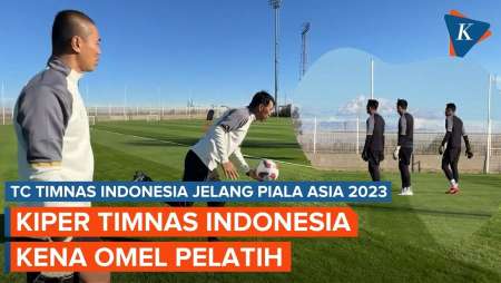 Momen Kiper-kiper Timnas Indonesia Kena Omel Pelatih 