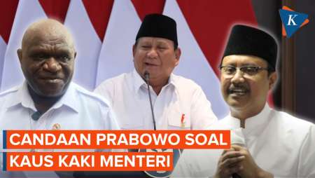 Momen Prabowo Bercanda Soal Kaos Kaki Menteri di Sidang Kabinet Paripurna