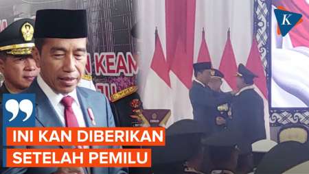 Jokowi Bantah Ada Kepentingan Politik di Balik Pemberian Gelar Kehormatan Prabowo