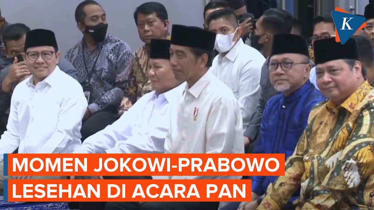 Jokowi-Prabowo Duduk Lesehan Bareng di Acara PAN