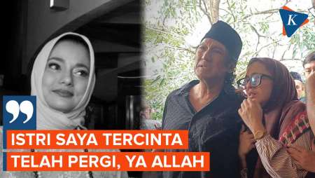 Momen Ikang Fawzi Menangis saat Antarkan Jenazah Istrinya Marissa Haque