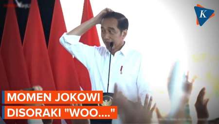 Momen Jokowi Disoraki 