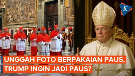 Trump Unggah Foto Bak Paus, Bergaya dengan Atribut Pemimpin Gereja Katolik
