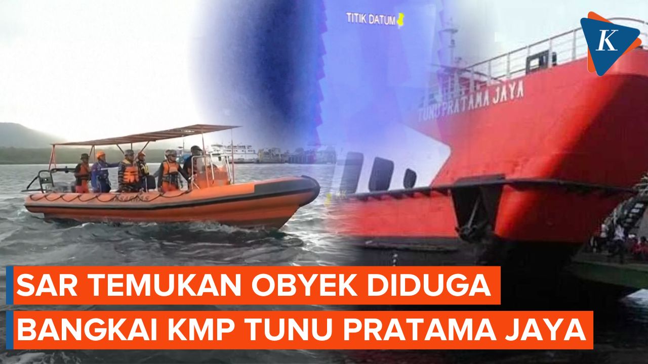 Tim evakuasi memindahkan jenazah dari bangkai kapal KMP Tunu Pratama Jaya