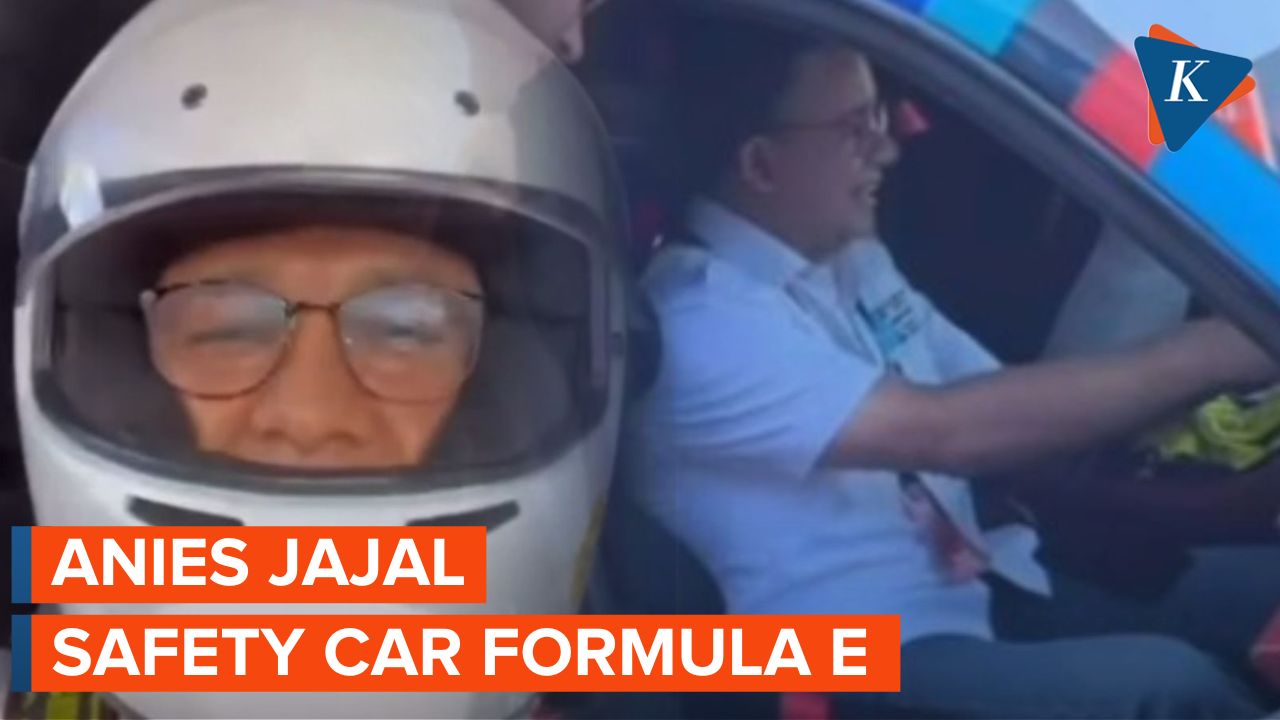 Momen Anies Menjajal Safety Car Formula E